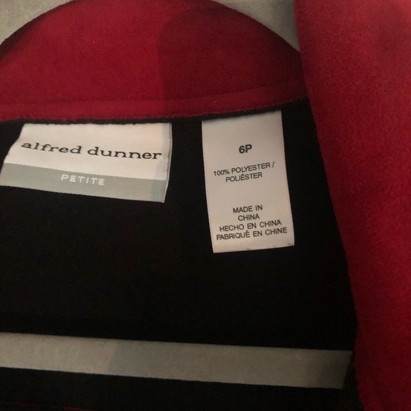 Relaxed RED Burgundy Alfred Dunner Size 6P Faux Suede  Blazer - Picture 8 of 17